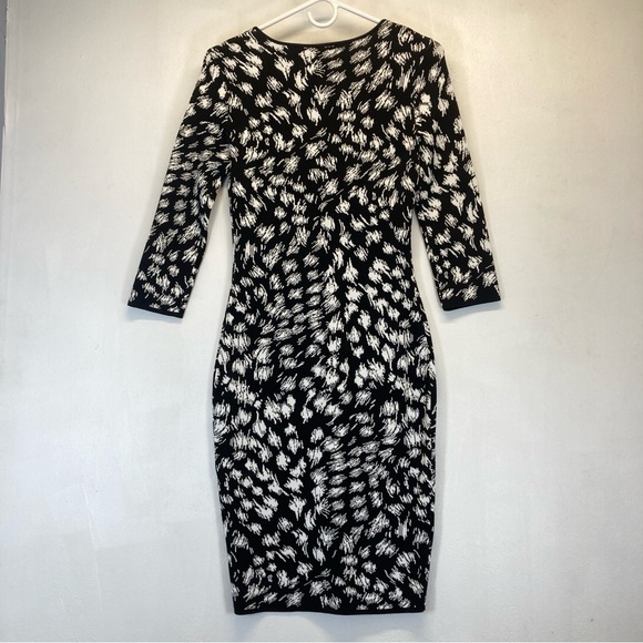 Trina Turk Women's Midi Dress White/Black Long Sleeve Size S Print Abstracto - Picture 3 of 16